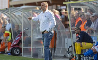 John de Wolf stopt als hoofdtrainer Spakenburg: 'Eerst nog zo hoog mogelijk eindigen'