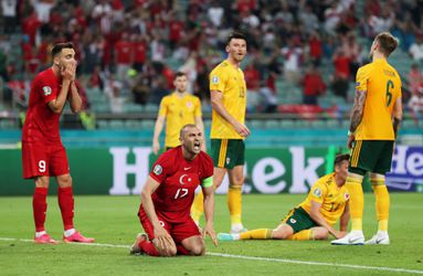 Geen getoeter in de straten: Turkije verliest ook van Wales en ligt al bijna uit EK