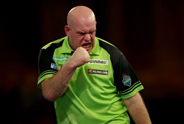 LIVE WK darts | Michael van Gerwen door naar kwartfinale na overwinning op Stephen Bunting