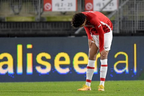 AZ mist misschien Calvin Stengs tegen Feyenoord: 'Hij heeft een knietje gekregen'