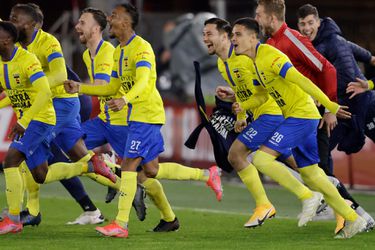 🎥 | Cambuur is kampioen van de KKD! De Graafschap pas in blessuretijd naast Almere