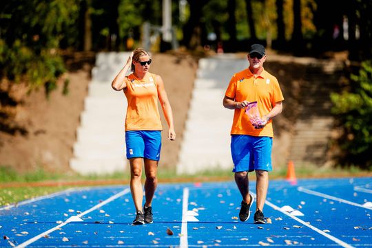 Schippers neemt opgestapte coach niks kwalijk (video)