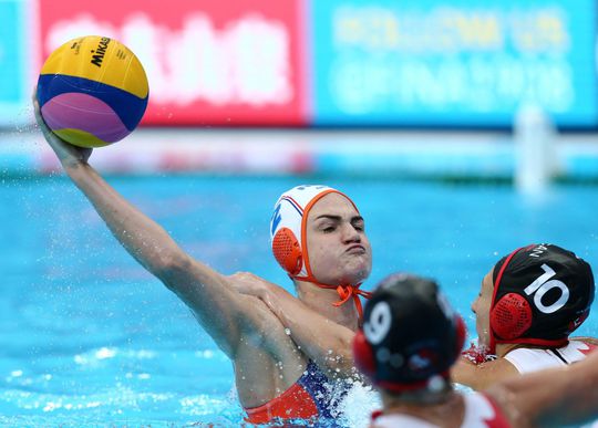 Waterpolosters zijn er onder leiding van Maud Megens weer