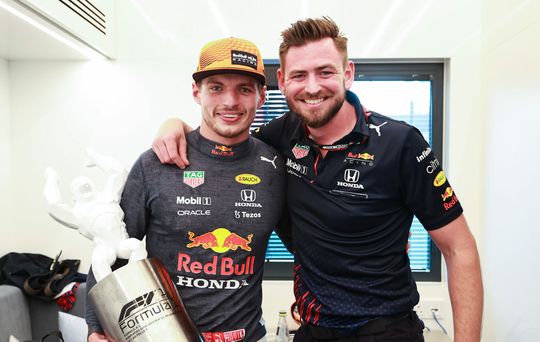 Personal trainer breekt met Max Verstappen: '368 vluchten, 3 WK's, 1 goede vriend'