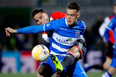 AUW! Feyenoord gaat over de knie in Zwolle