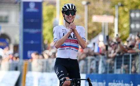 Tadej Pogacar is de koning van het najaar met 3e zege op rij in Ronde van Lombardije