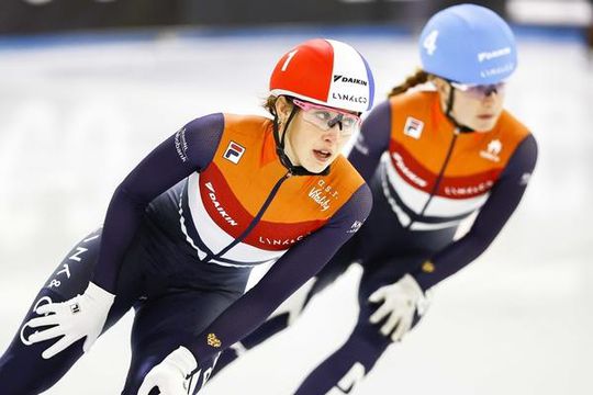 Superieure Schulting door op alle afstanden bij NK shorttrack: 'Versnellen doe ik zondag'