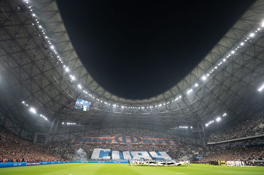 Update Ajax-fans: ‘Hoogst onzeker’ of supporters mee mogen naar Marseille