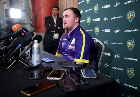 Luke Littler kreeg steunbetuigingen van Manchester United-prominenten