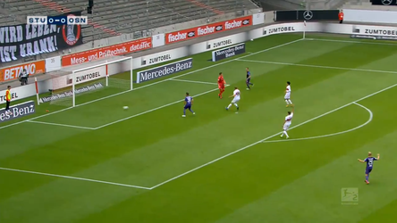 🎥 | Misser van het seizoen? Osnabrück-speler Girth schiet voor open doel op de paal