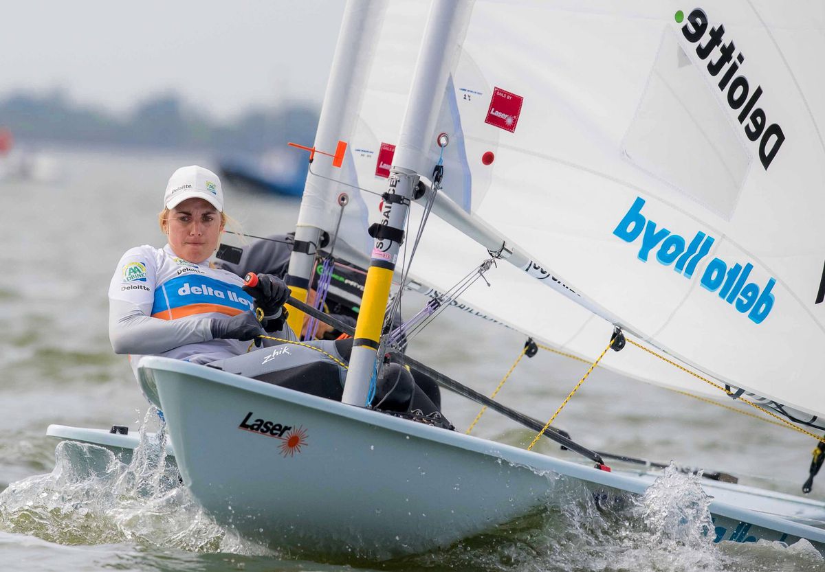 Marit Bouwmeester op medaillekoers bij WK Laser Radial