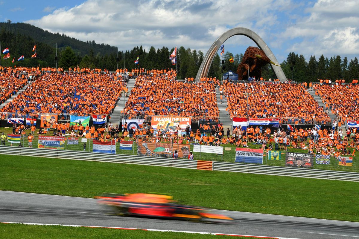 YES! Er komt dit jaar een 3e Max Verstappen-tribune bij de GP van Oostenrijk