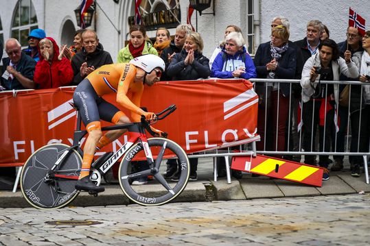 Mee op tijdrit-verkenning met Kelderman en Dumoulin (video)