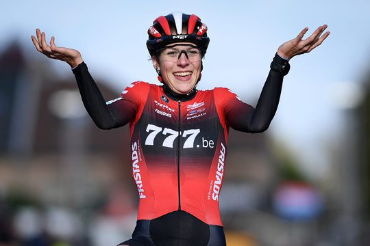 Iserbyt wint Koppenbergcross in MvdP-stijl, Nederlandse pakt winst bij de vrouwen