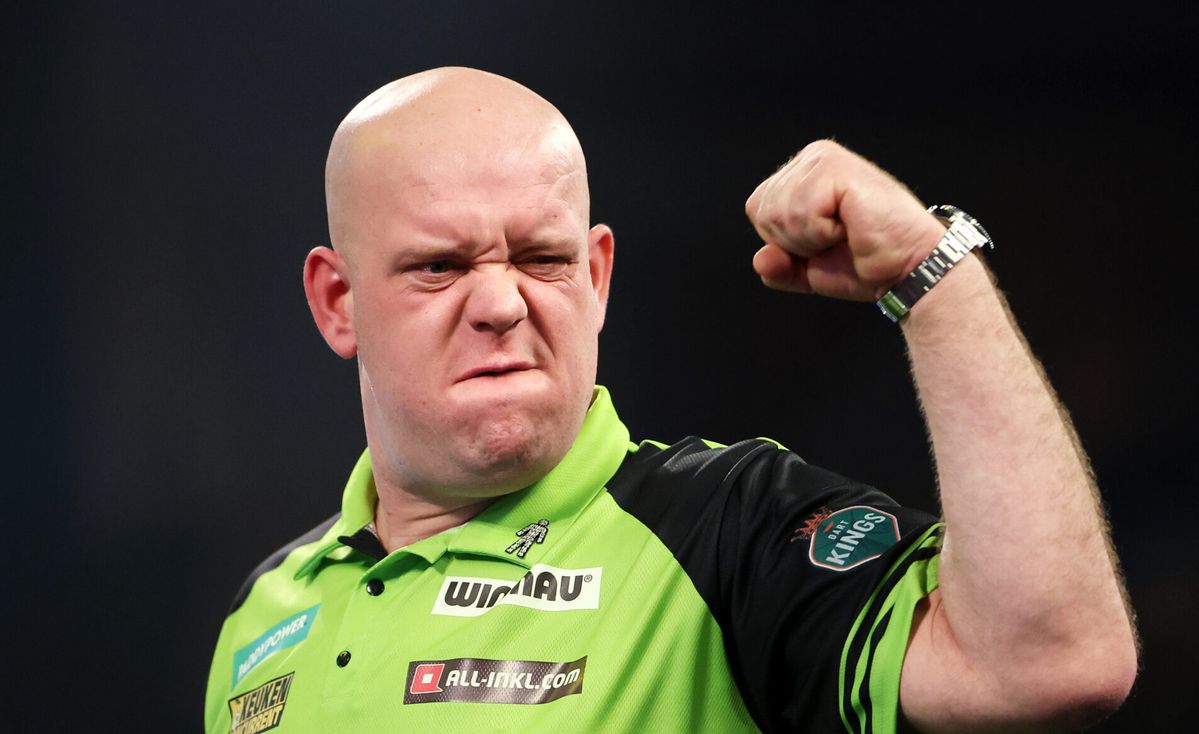 Michael van Gerwen sloopt Richard Veenstra op WK darts met gemiddelde van 101