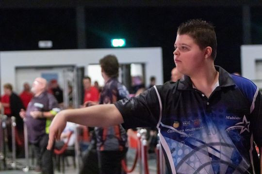 Toptalent Van Tergouw moet nog even blijven dromen van PDC na verlies op Q School