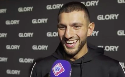 🎥 | Ozcaglayan blikt terug op sick Glory-debuut: 'Linker slaappil eroverheen en BOEM!'