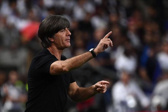 Löw blijft zitten waar hij zit, ondanks nieuwe nederlaag