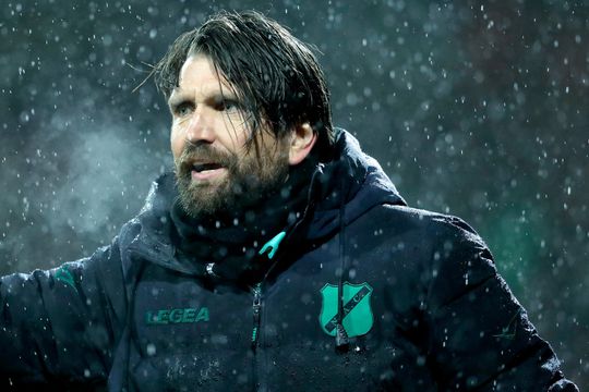 🎥 | Trainer Peter Hyballa erkent dat hij grof in de mond is: 'Beweeg je dikke kont'