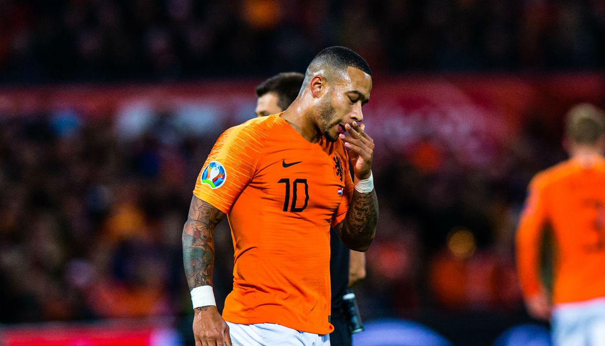 Memphis Depay speelt door blessure niet tegen Wit-Rusland