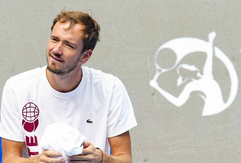 Daniil Medvedev vergelijkt ballen met grapefruit? ‘Ze worden heel groot en veel zachter’