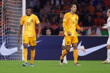 'Oranje moet vrezen voor volgende afvaller achterin: verdediger traint apart'