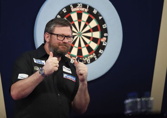 Josh Rock verprutst matchdarts, James Wade slaat toe bij Grand Slam of Darts