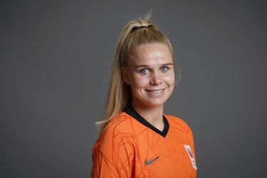 Kika van Es gaat trouwen met deze ex-voetballer