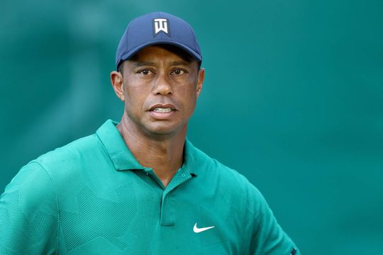 Bevestigd: Tiger Woods sloeg in SUV met 140 kilometer per uur over de kop