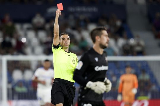 🎥 | Samenvatting: knotsgek duel tussen Levante en Real Madrid eindigt gelijk