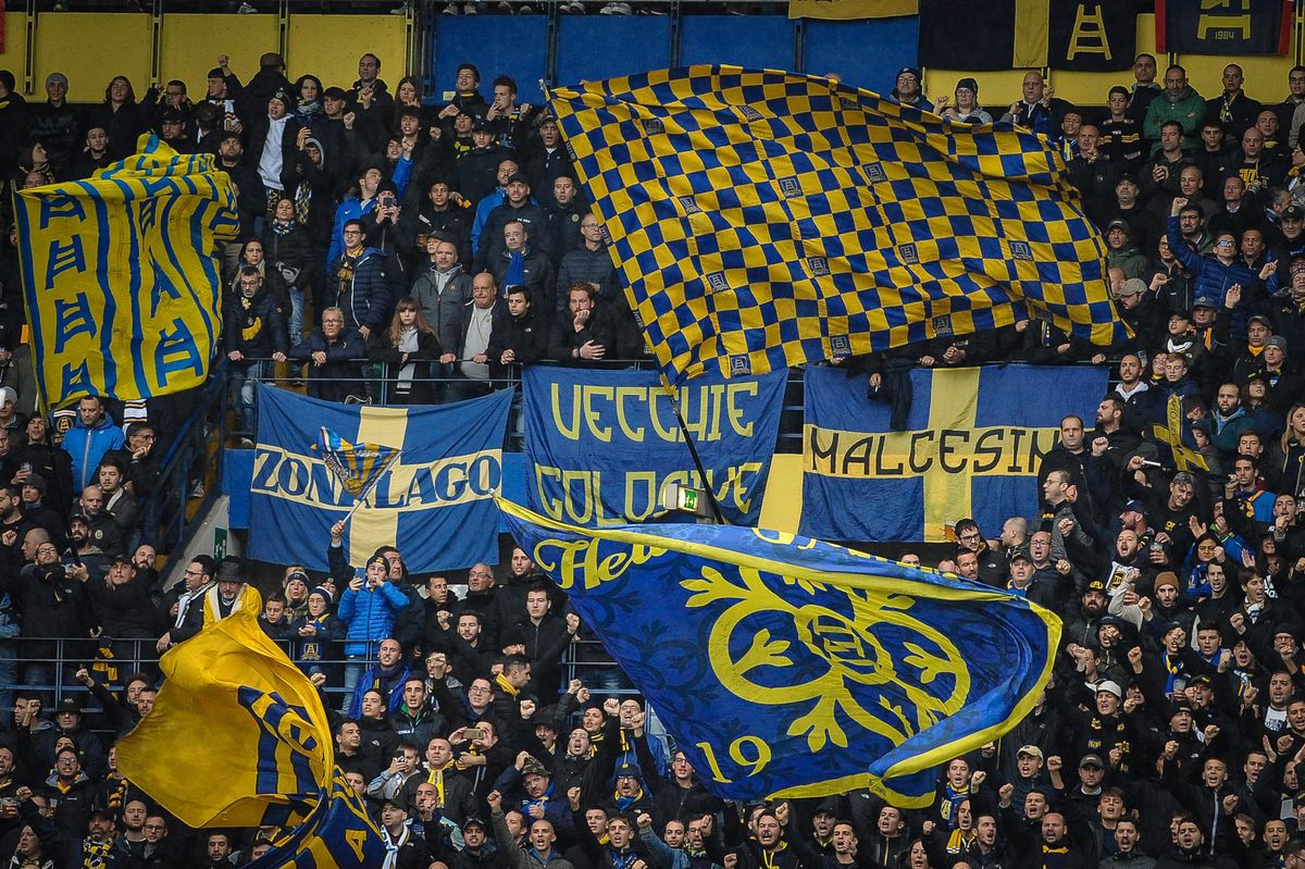 Verona-'fan' krijgt 10 jaar stadionverbod na radio-interview over racisme