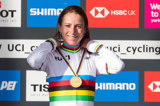 Wielrenwereldkampioene Annemiek van Vleuten wil veel klassiekers winnen: 'Beste voorbereiding sinds lange tijd'