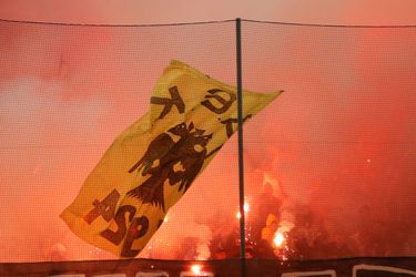 AEK Athene speelt mogelijk in onveilig stadion