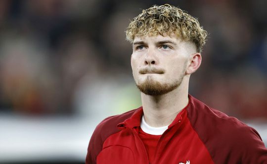 Harvey Elliott (Liverpool) lanceert voetbalschoen ter ere van zijn hond?!