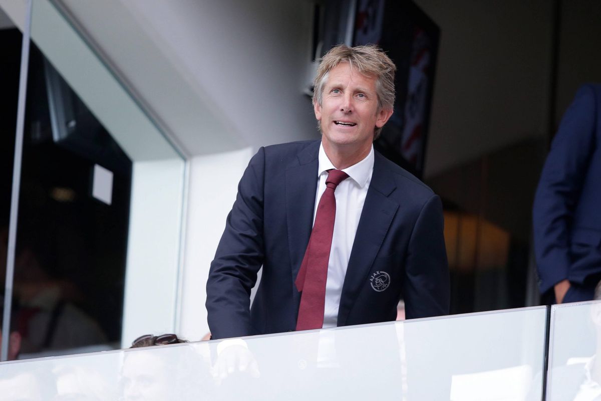 Ajax heeft nieuw contract voor Van der Sar klaarliggen