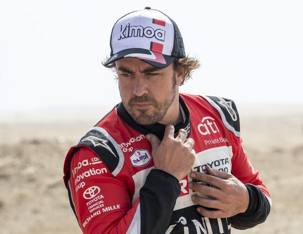 Renault laat Zhou en Fernando Alonso testen in Abu Dhabi