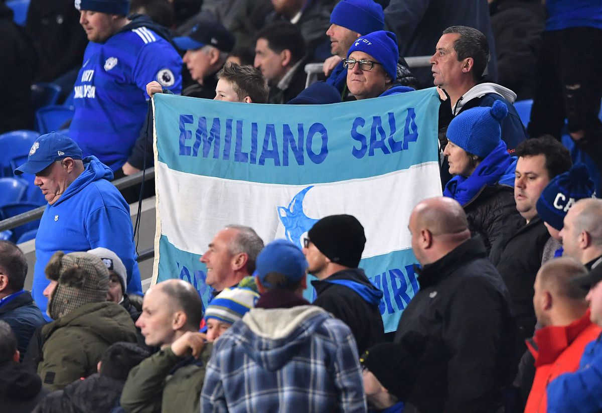 📸 | Swansea-‘fans’ maakten misselijkmakende Sala-boarding pass voor derby met Cardiff