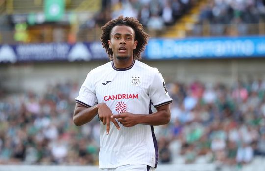 Joshua Zirkzee scoort bij Anderlecht: 'Laat ze in Nederland maar praten'