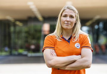 Kim Polling verslaat Sanne van Dijke en pakt goud op Grand Slam in Abu Dhabi