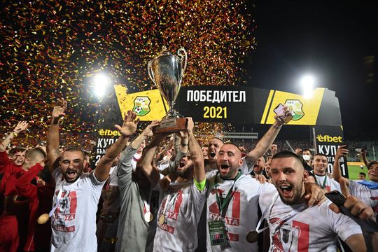 🎥 | Menno Koch en Jurgen Mattheij pakken Bulgaarse beker met CSKA Sofia