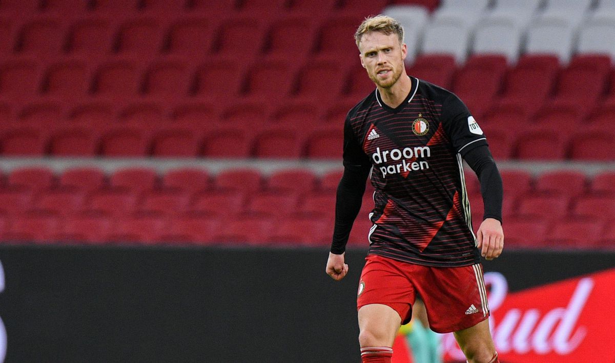 Opstellingen Feyenoord en AZ: Jørgensen en Stengs starten