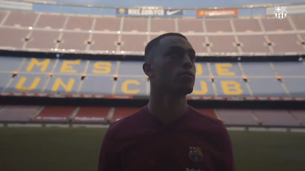 🎥 | FC Barcelona presenteert Sergiño Dest met mooi filmpje, Ajax krijgt minimaal 21 miljoen euro