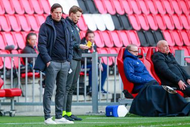 Roger Schmidt kan leven met gelijkspel tegen Feyenoord: 'Over de arbitrage zeg ik niks'
