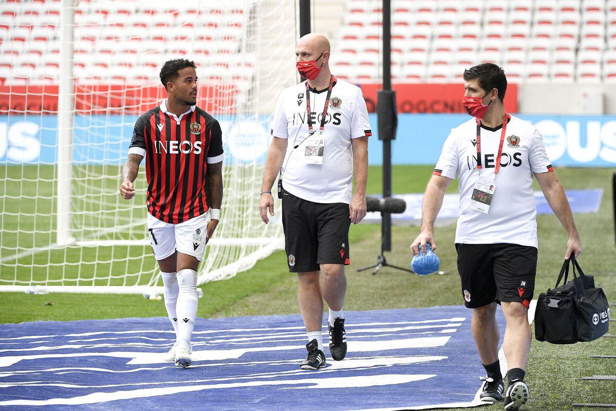 Justin Kluivert heeft zichzelf geblesseerd bij OGC Nice: 'Dan lig je er lang uit'