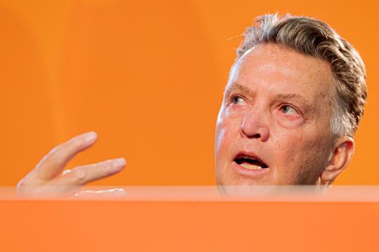 🎥 | Bekijk hier LIVE de persconferentie van Louis van Gaal met vooruitblik op Montenegro
