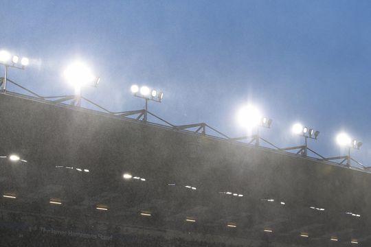 Fulham-eigenaar haalt uit naar snerende supporter: 'Loop naar de hel' (foto)