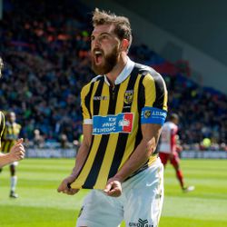 Vitesse neemt afscheid van legende Kashia: mooie woorden van Bony en Traoré