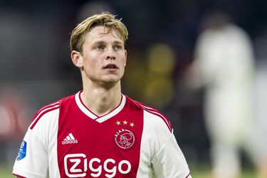 Daar gaan we weer: 'City heeft 58 miljoen euro over voor De Jong'