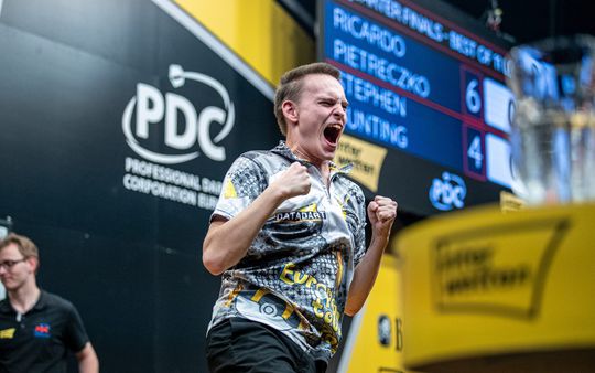 Ricardo 'Pikachu' Pietreczko verrast met titel bij German Darts Championship