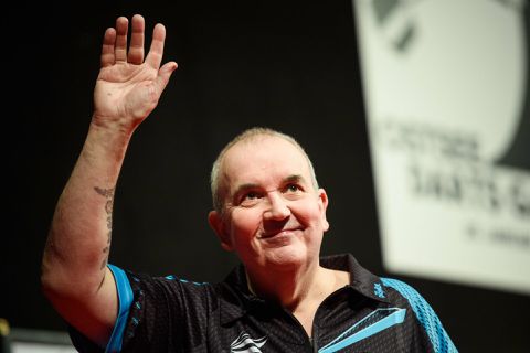 Robbie Willliams X Phil Taylor bij Port Vale? 'Dat zou ik kunnen overwegen'